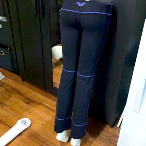 Women’s athletic pants